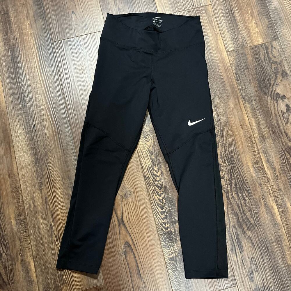 Nike Women’s Dri-Fit Fly Victory Cropped Leggings Black Medium